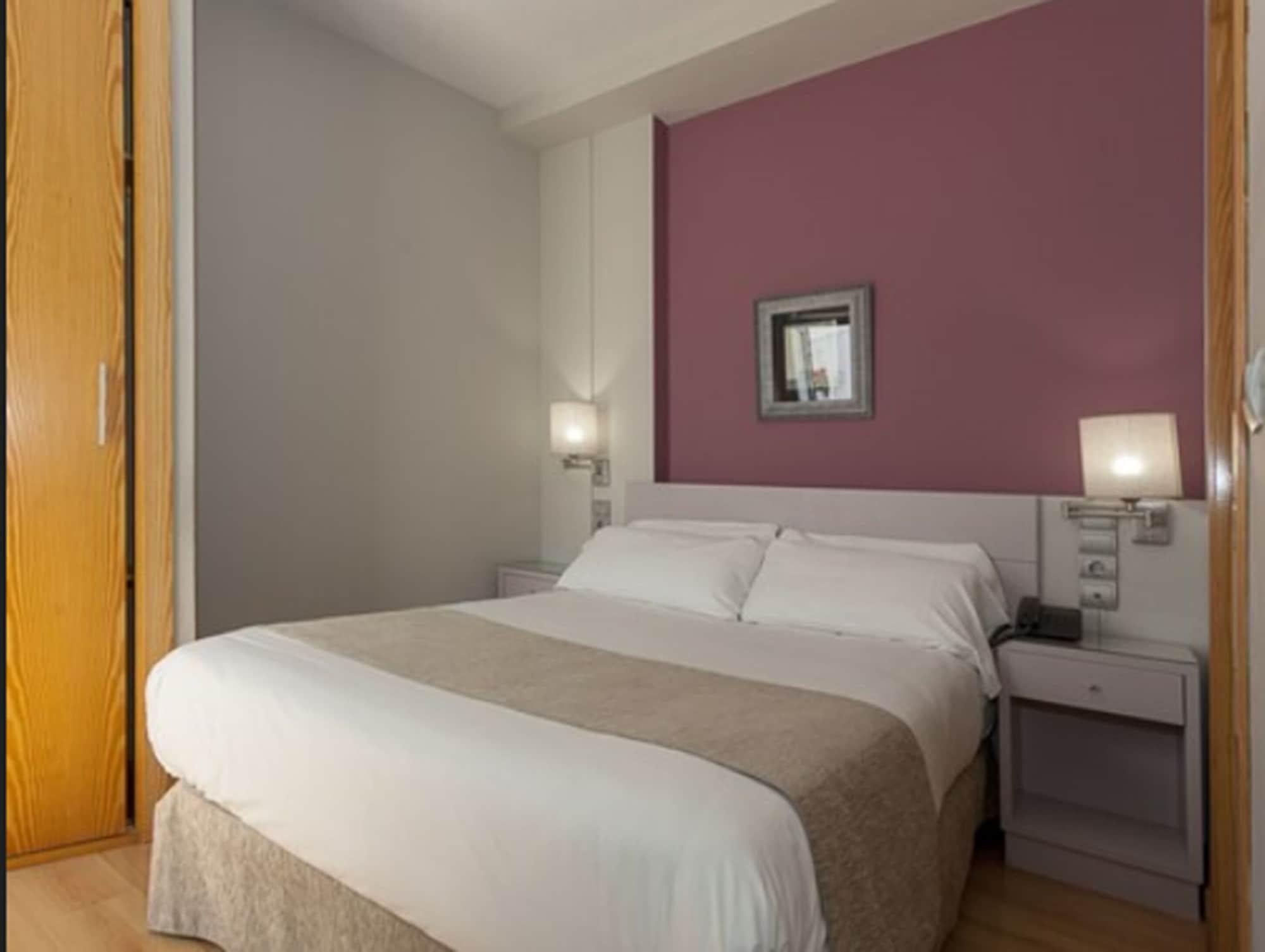Hotel Aacr Museo Seville Luaran gambar