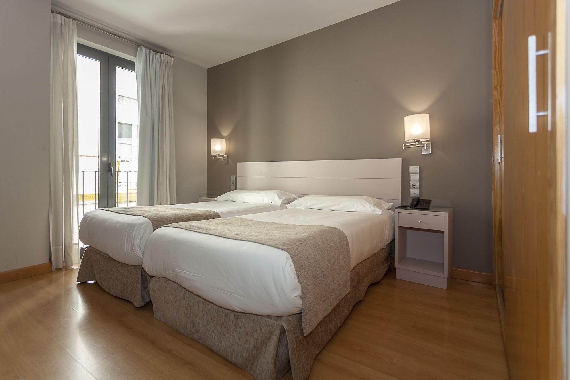 Hotel Aacr Museo Seville Luaran gambar
