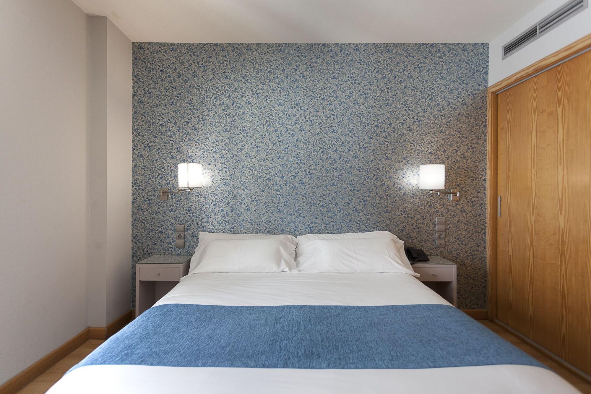 Hotel Aacr Museo Seville Luaran gambar